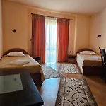 семеен панорама 3*