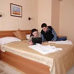 Хотел семеен панорама Златоград