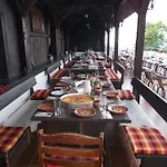 Хотел семеен панорама