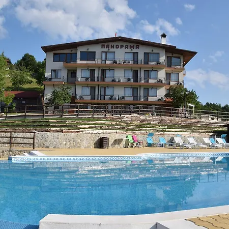 酒店 Panorama Family 3*