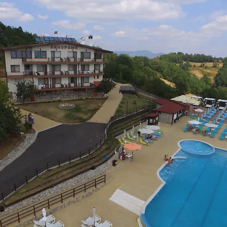 Hotel Panorama Family 3*